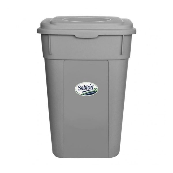 cesto de basura con ruedas